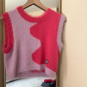 Too small for me! Pink and purple multi colored, no tears, rips, stains!